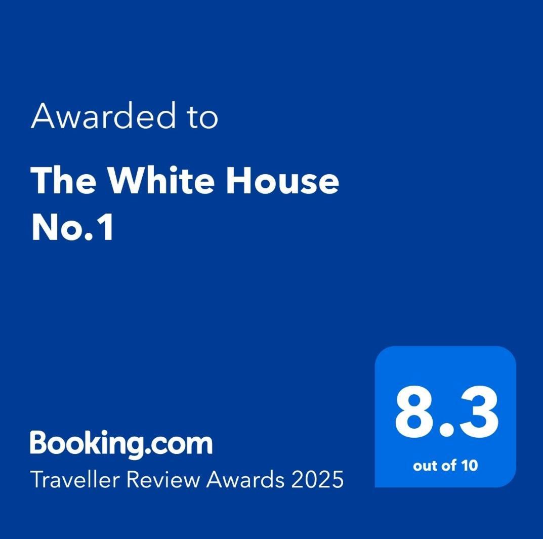 The White House Lodges Brufut Екстер'єр фото